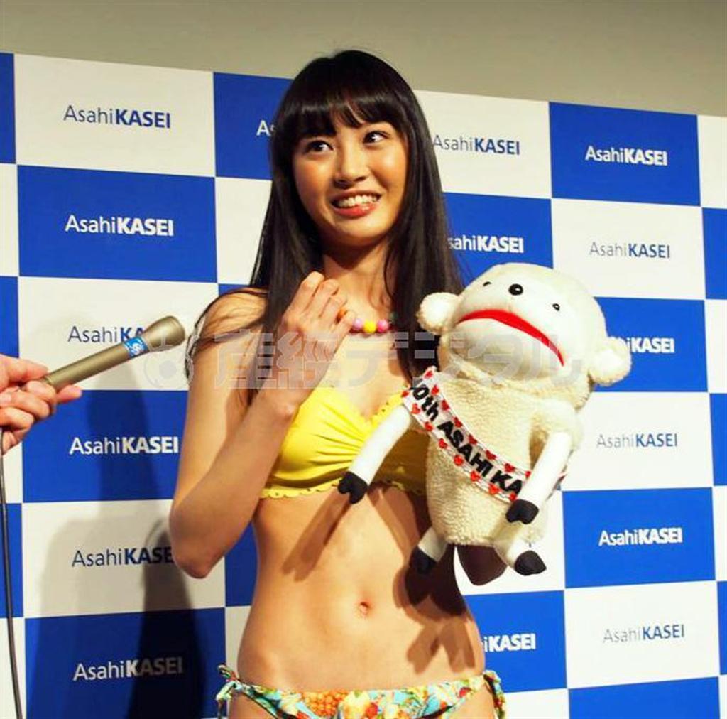 ２０１５年の旭化成グループキャンペーンモデルに決まった山下永夏さん＝１０日、東京都千代田区丸の内の東京国際フォーラム（会田聡撮影）