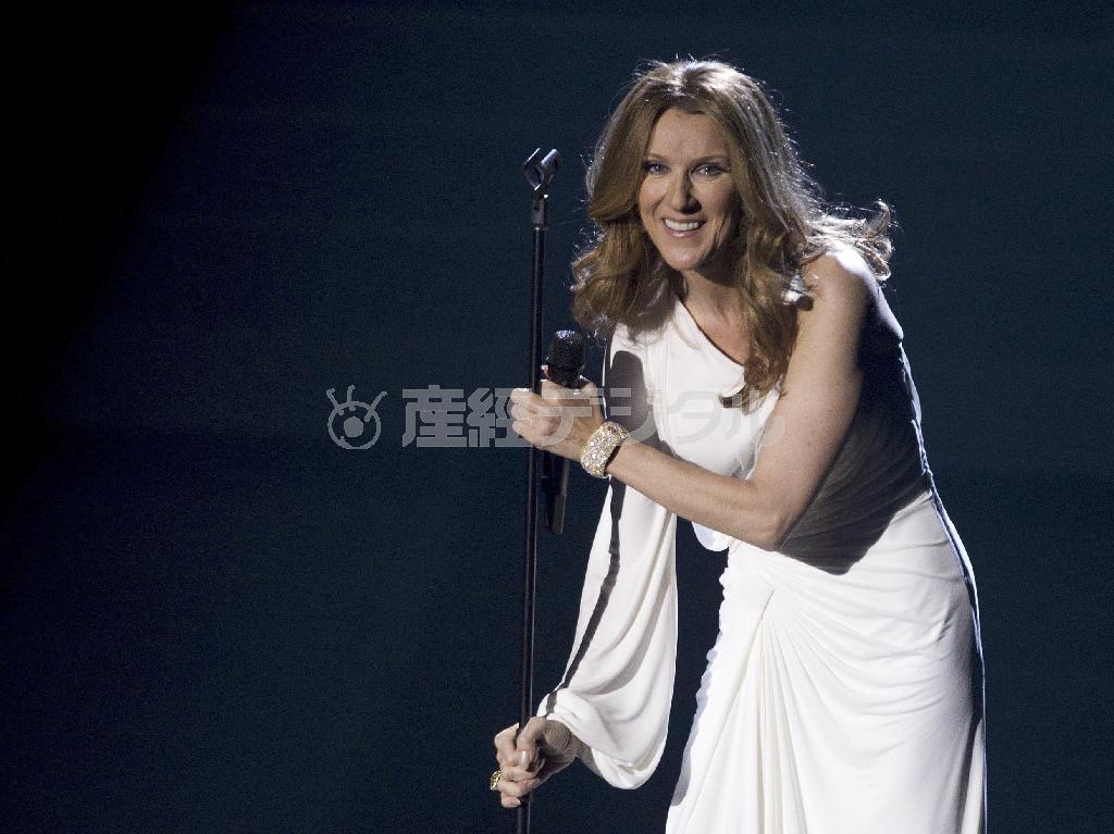 カナダ出身の世界的歌姫、セリーヌ・ディオンさん＝２０１１年３月１５日、米カリフォルニア州ロサンゼルス（ＡＰ）