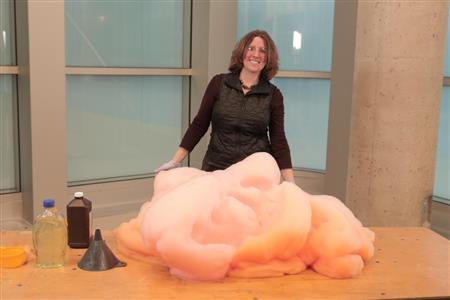 自然が生んだ奇妙な物体を科学的に再現。（Ｃ）２０１５＿Ｄｉｓｃｏｖｅｒｙ＿Ｃｏｍｍｕｎｉｃａｔｉｏｎｓ，ＬＬＣ