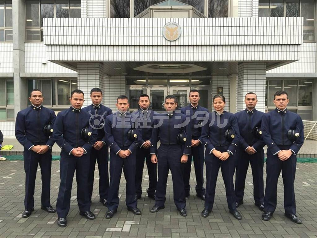 防衛大学校（神奈川県横須賀市／在校生２０００人）の制服も似合う東ティモールの留学生（提供写真）