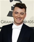 英歌手、サム・スミスさん＝２０１５年２月８日、米カリフォルニア州ロサンゼルス（ロイター）