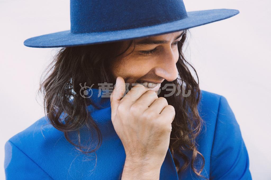 音楽アーティスト、カインドネスことアダム・ベンブリッジ＝２０１４年８月２５日（提供写真）