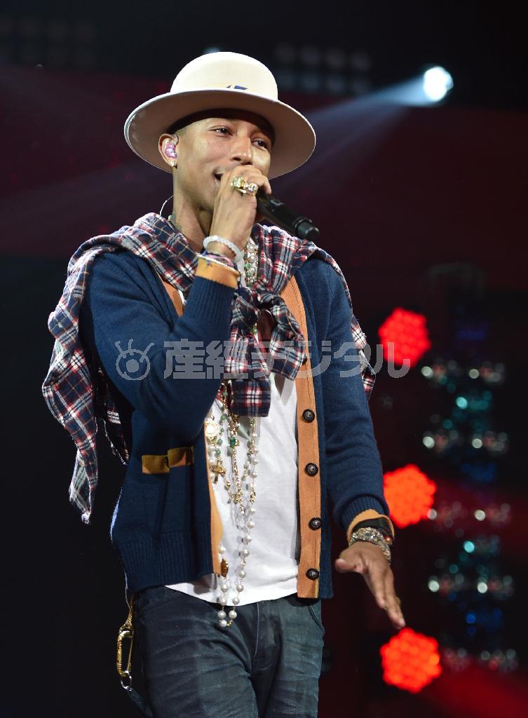 米歌手、ファレル・ウィリアムスさん＝２０１４年１２月５日、米カリフォルニア州ロサンゼルス（ＡＰ）