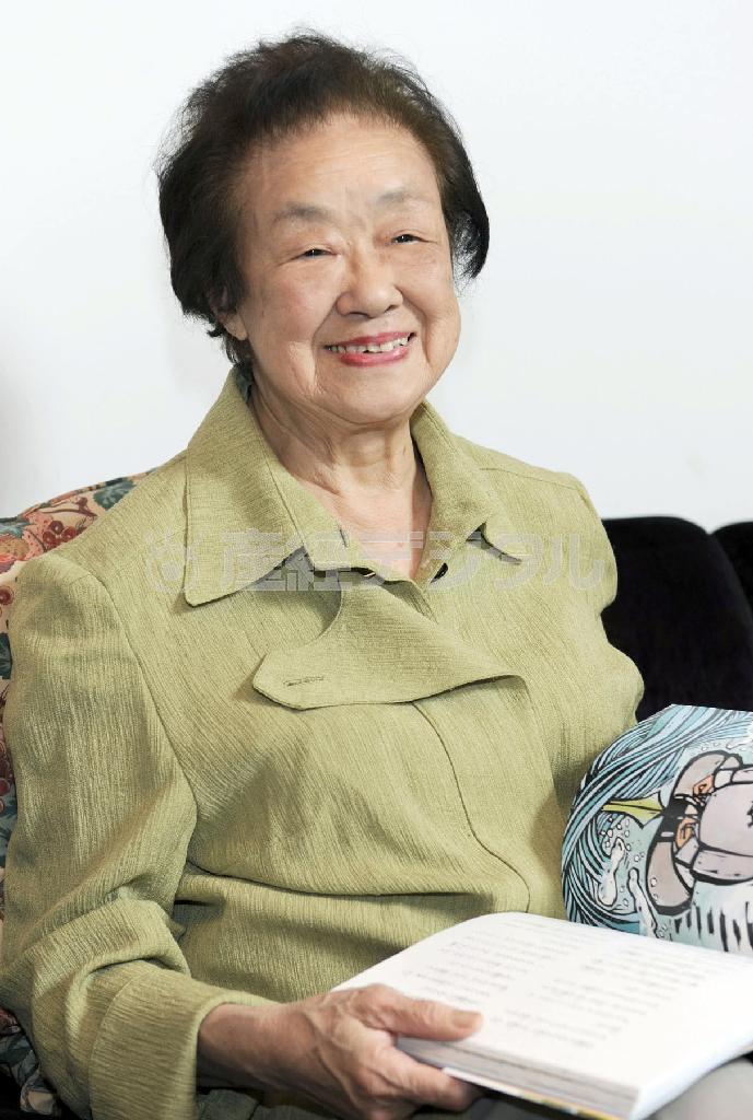 児童文学作家、松谷みよ子さん（１９２６～２０１５年）＝２０１０年１０月（共同）