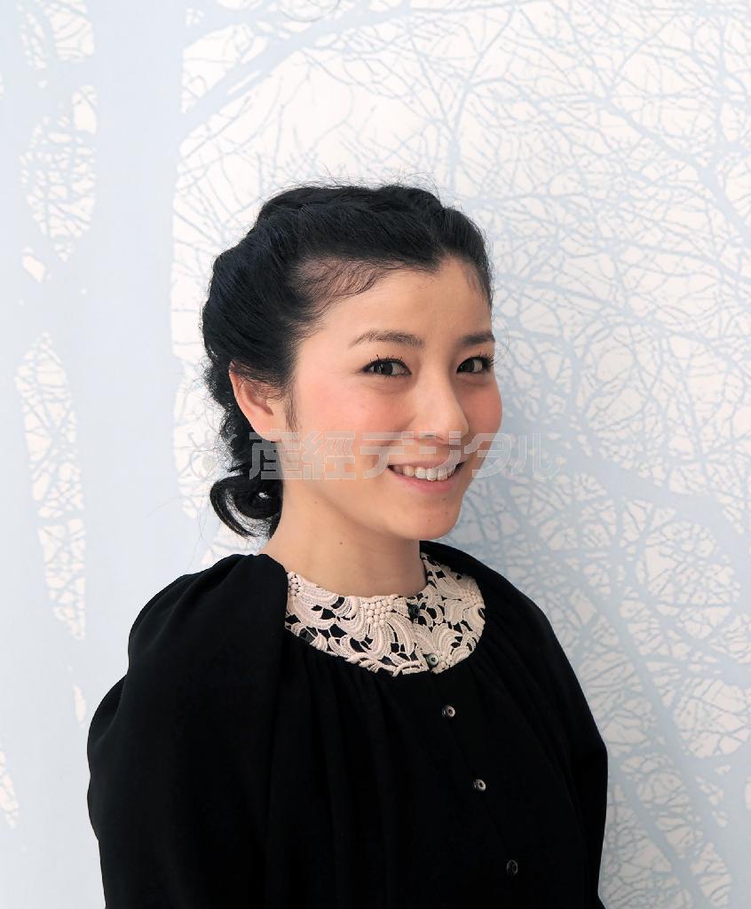 書家、中塚翠涛（すいとう）さん＝２０１５年１月１９日（本人提供）