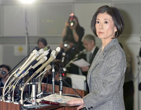 株主総会後の記者会見に臨む、大塚家具の大塚久美子社長＝２７日午後、東京都江東区