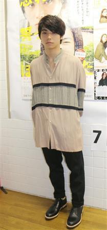 映画主演２作目の村上虹郎（にじろう）さん。「国際舞台と関われる映画俳優になりたい」と語った＝２０１５年３月１７日（高橋天地撮影）