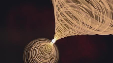 宇宙で最も恐ろしいとされているブラックホールは、太陽ほどの大きさの天体を数秒でのみ込んでしまうが、銀河の惑星や恒星にとって重要な役割を果たしているという（ディスカバリーチャンネル提供）。（Ｃ）２０１５＿Ｄｉｓｃｏｖｅｒｙ＿Ｃｏｍｍｕｎｉｃａｔｉｏｎｓ，ＬＬＣ．