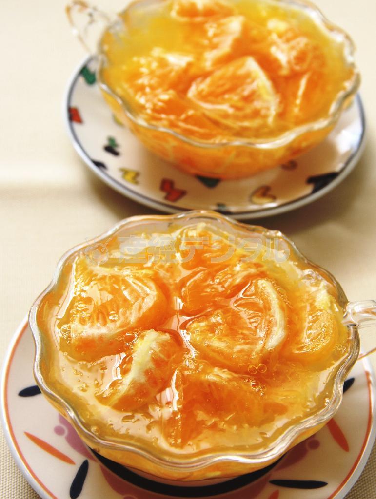 デコポンゼリー。※５９ｋｃａｌ、塩分０グラム（１人分）