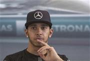 自動車レースＦ１のメルセデスに所属する英国のルイス・ハミルトン選手＝２０１５年３月２５日、マレーシア・首都クアラルンプール（ＡＰ）
