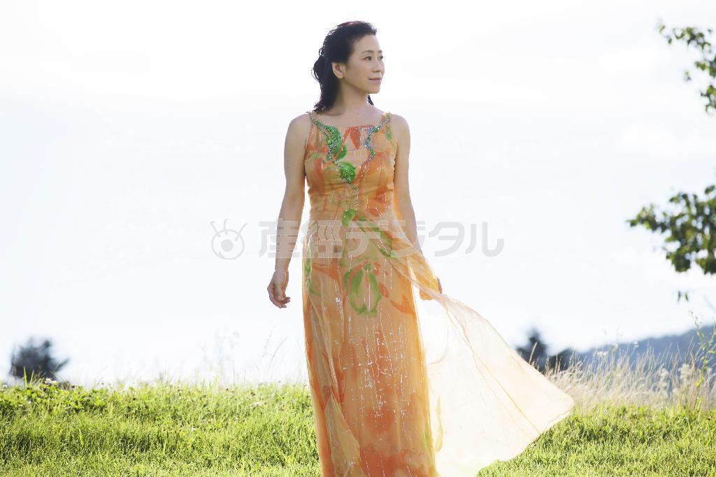 「ピアノの面白さは年とともにクレッシェンドします」と語る、ピアニストの小山実稚恵（こやま・みちえ）さん＝２０１４年８月２０日（提供写真）。（Ｃ）ＮＤ＿ＣＨＯＷ