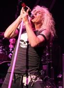 米メタルバンド「トゥイステッド・シスター」、ボーカルのディー・スナイダーさん＝２０１３年５月４日、米メリーランド州コロンビア（ＡＰ）