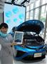 トヨタ自動車の燃料電池自動車「ミライ」のショールーム＝１７日、東京都港区
