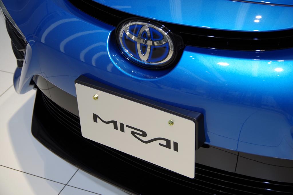 トヨタ自動車の燃料電池車「ＭＩＲＡＩ」