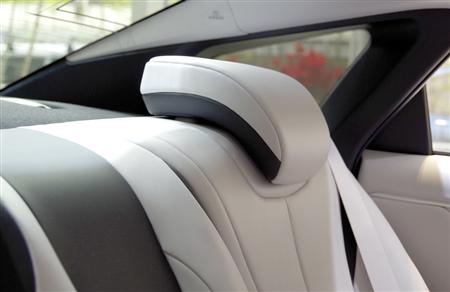 トヨタ自動車の燃料電池車「ＭＩＲＡＩ」の後部座席