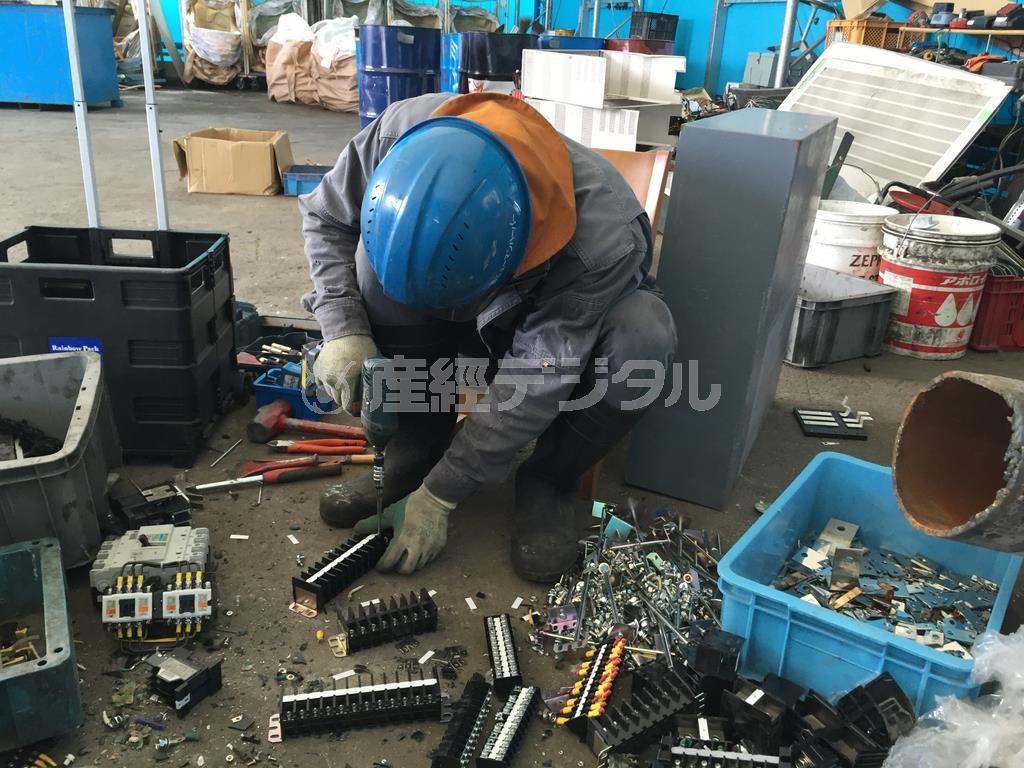 元受刑者の社会復帰と再犯防止には、働ける職場が不可欠だ＝２０１５年４月８日（日本財団撮影）