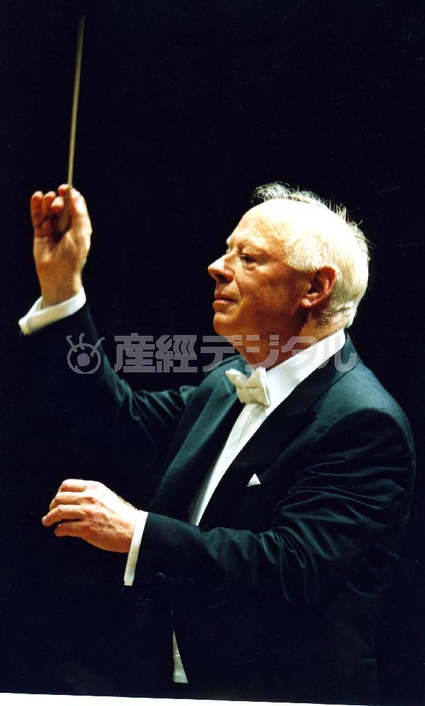 ベルリン・フィルを指揮するベルナルト・ハイティンク（提供写真）