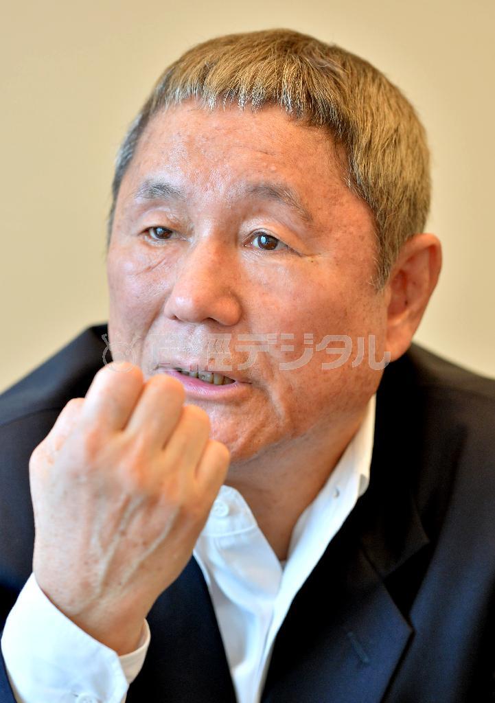 「一人も死なず、無事に全員で公開初日を迎えられればうれしい」と語る北野武監督＝２０１５年４月１５日、東京都港区（宮崎瑞穂撮影）