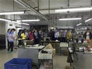 中国・広東省中山市のハンドバッグ工場でストライキを決行する労働者たち。スト急増で「労働者意識の覚醒」が指摘されている＝２０１５年３月２６日（ＡＰ）