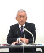 決算を発表するベネッセホールディングスの原田泳幸会長兼社長＝１日、東京都中央区