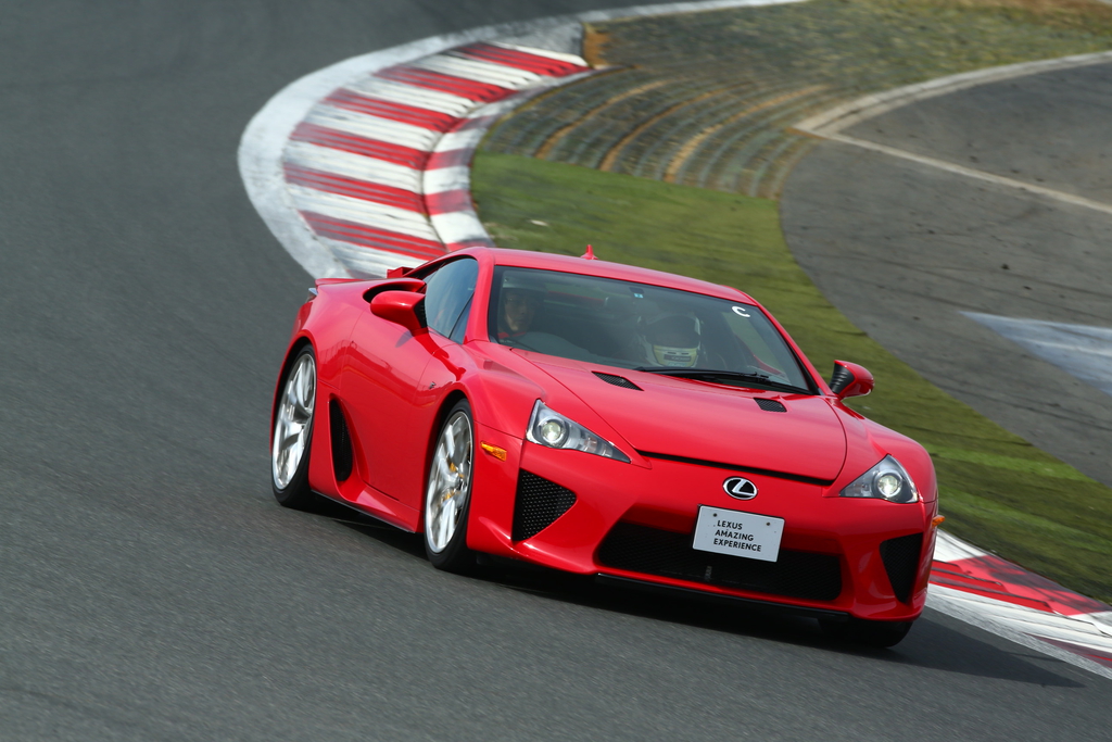 「ＬＦＡ」を運転する参加者