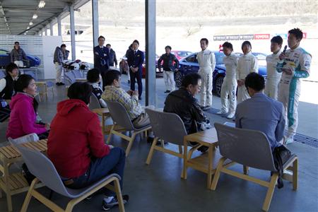 ショートサーキットでのレッスン風景