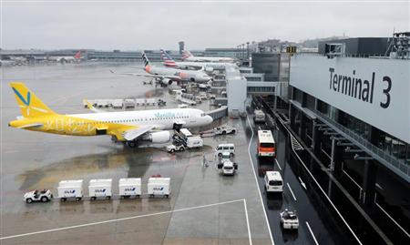 オープンした成田空港の第３ターミナル＝４月８日