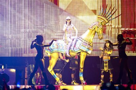 単独公演は４年ぶりとあって大盛況となり、２日間で延べ２万人がケイティ・ワールドを堪能した＝２０１５年４月２６日（Ｍａｓａｎｏｒｉ＿Ｎａｒｕｓｅさん撮影、提供写真）