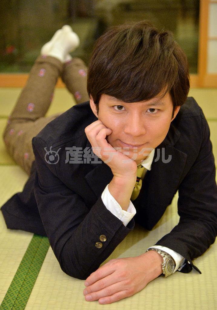 まずはホッと一息。無事に司会の大役を務めた渡部建（わたべ・けん）さん＝２０１５年２月３日、東京都港区（三尾郁恵撮影）