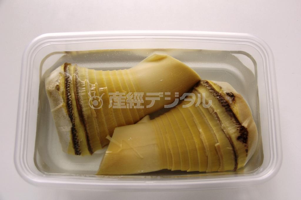 タケノコの青のりあえ（材料）＿＿タケノコ（ゆでたもの）２００グラム（穂先は縦に６～８つに割り、根元は横に７ミリくらいの厚さのいちょう切り）