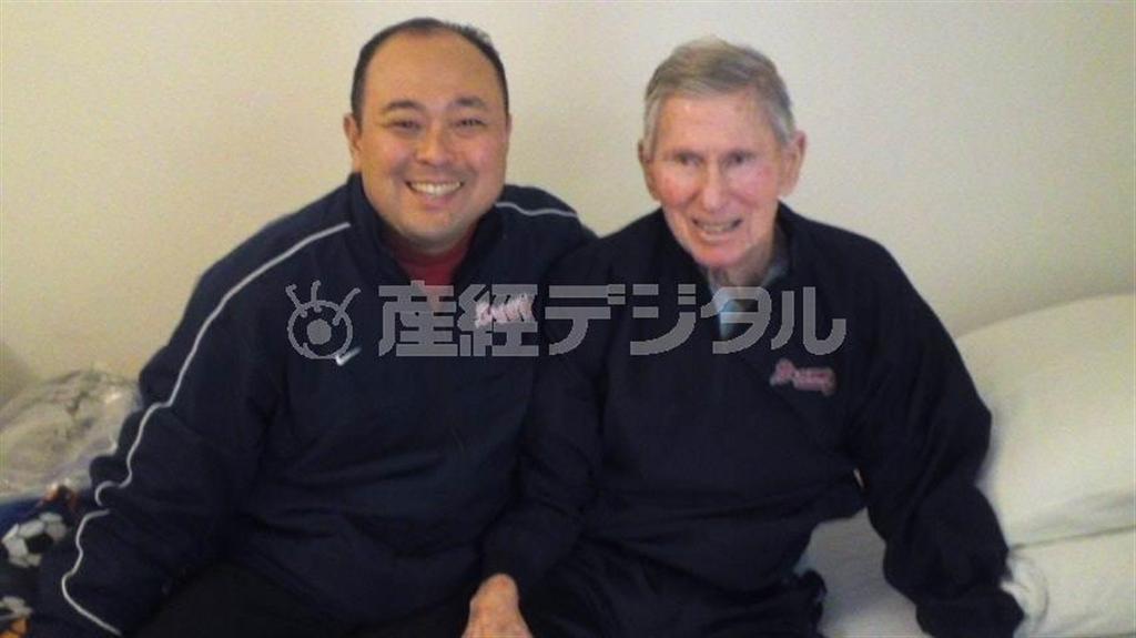 【メジャースカウトの春夏秋冬】恩師であるローイ・カーピンジャー氏（左）と大屋博行氏（アトランタ・ブレーブスの国際スカウト駐日担当）＝１月１８日、米国（大屋博行さん提供）