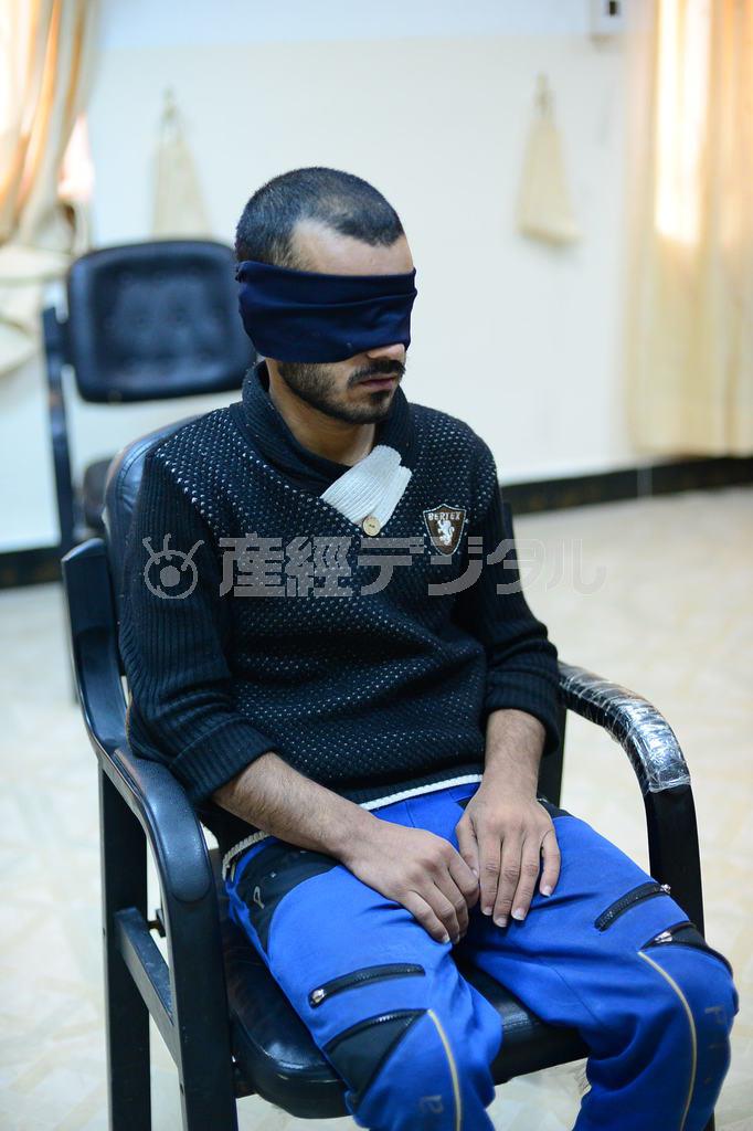 クルド自治政府に拘束されているイスラム国メンバーのシャウカト容疑者＝２０１５年４月１４日、イラク北部（大内清撮影）