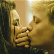 映画「Ｍｏｍｍｙ／マミー」（グザヴィエ・ドラン監督）。Ｓｈａｙｎｅ＿Ｌａｖｅｒｄｉｅｒｅ／（Ｃ）２０１４＿ｕｎｅ＿ｆｉｌｉａｌｅ＿ｄｅ＿Ｍｅｔａｆｉｌｍｓ＿ｉｎｃ．