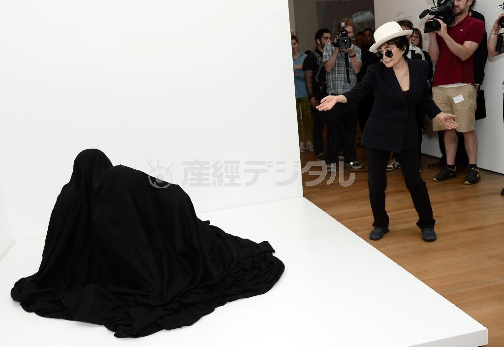 芸術家のオノ・ヨーコさん＝２０１５年５月１２日、米ニューヨーク（ＡＰ）