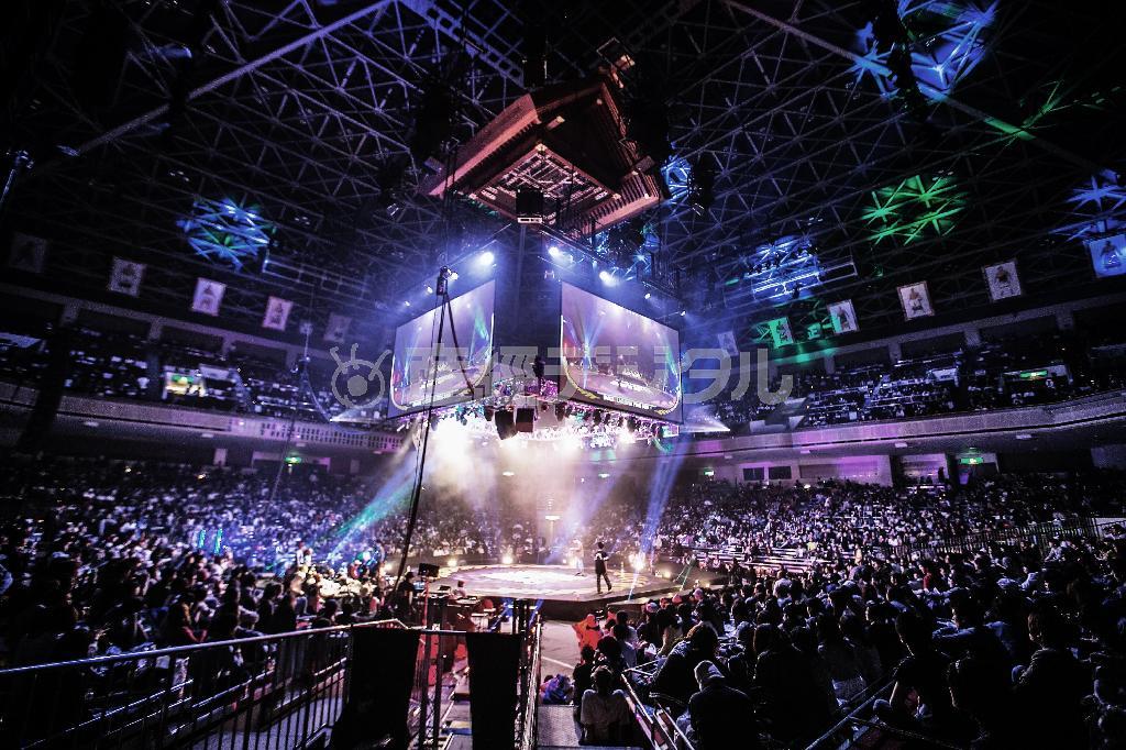 ４月２６日に両国国技館で開催された「ＤＡＮＣＥ＠ＬＩＶＥ＿ＪＡＰＡＮ＿ＦＩＮＡＬ＿２０１５」のメーンステージ＝東京都墨田区（提供写真）