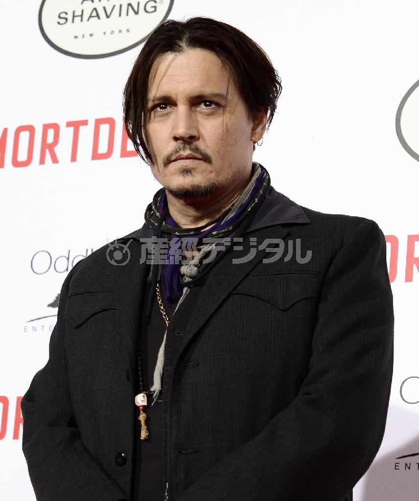 米俳優、ジョニー・デップさん＝２０１５年１月２１日、米カリフォルニア州ロサンゼルス（ＡＰ）