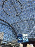 しばらく見ないうちに、金沢駅がこんなことになっていて驚き＝２０１５年４月２６日、石川県金沢市（本谷有希子さん撮影）