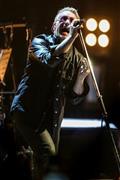 アイルランドのロックバンド「Ｕ２」、ボーカルのボノさん＝２０１５年５月２６日、米カリフォルニア州イングルウッド（ＡＰ）