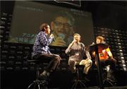 「ニコニコ超会議２０１５」で行われた庵野秀明監督（中央）、ＫＡＤＯＫＡＷＡ・ＤＷＡＮＧＯの川上量生氏（右）らによる「アニメの情報量」に関するトーク