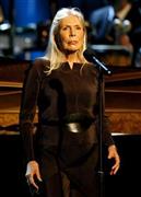 カナダ出身の歌手、ジョニ・ミチェルさん＝２０１５年４月１日、米カリフォルニア州ハリウッド（ロイター）