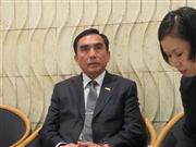 インタビューに応じるミャンマーのミャ・ヘイン通信・情報技術相