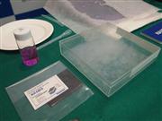 高性能断熱シート「ナスビス」＝１１日、東京都港区