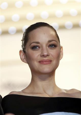 仏女優、マリオン・コティヤールさん＝２０１５年５月２２日、フランス・カンヌ（ロイター）