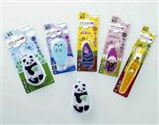 コクヨが「テープのり」発売１０周年を記念して売り出す数量限定商品「ドットライナーＺｏｏシリーズ」（同社提供）