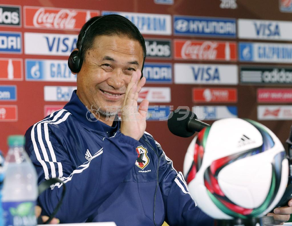 サッカー、日本代表「なでしこジャパン」の佐々木則夫監督＝２０１５年６月１４日、カナダ・マニトバ州ウィニペグ（共同）