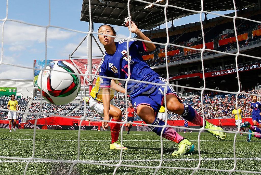 前半、先制ゴールを決めた大儀見優季（おおぎみ・ゆうき）＝２０１５年」６月１６日、カナダ・マニトバ州ウィニペグ（ゲッティ＝共同）