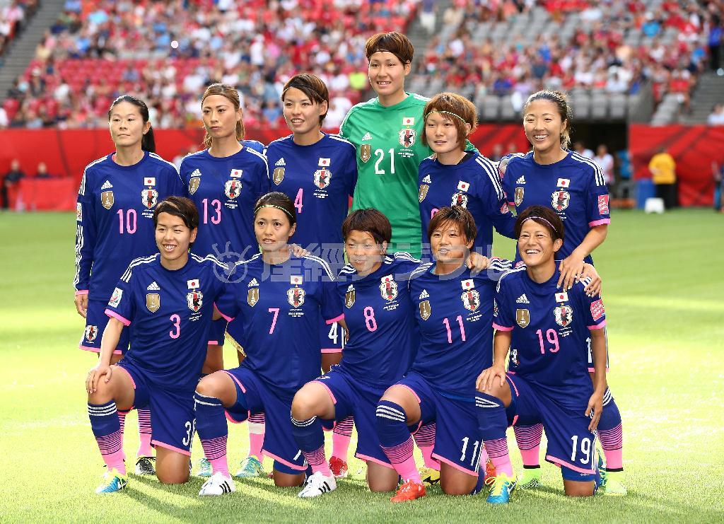 １次リーグ初戦、スイス戦での「なでしこジャパン」のスタメン。連覇まであと４勝だ＝２０１５年６月８日、カナダ・ブリティッシュコロンビア州バンクーバー（岡田亮二撮影）