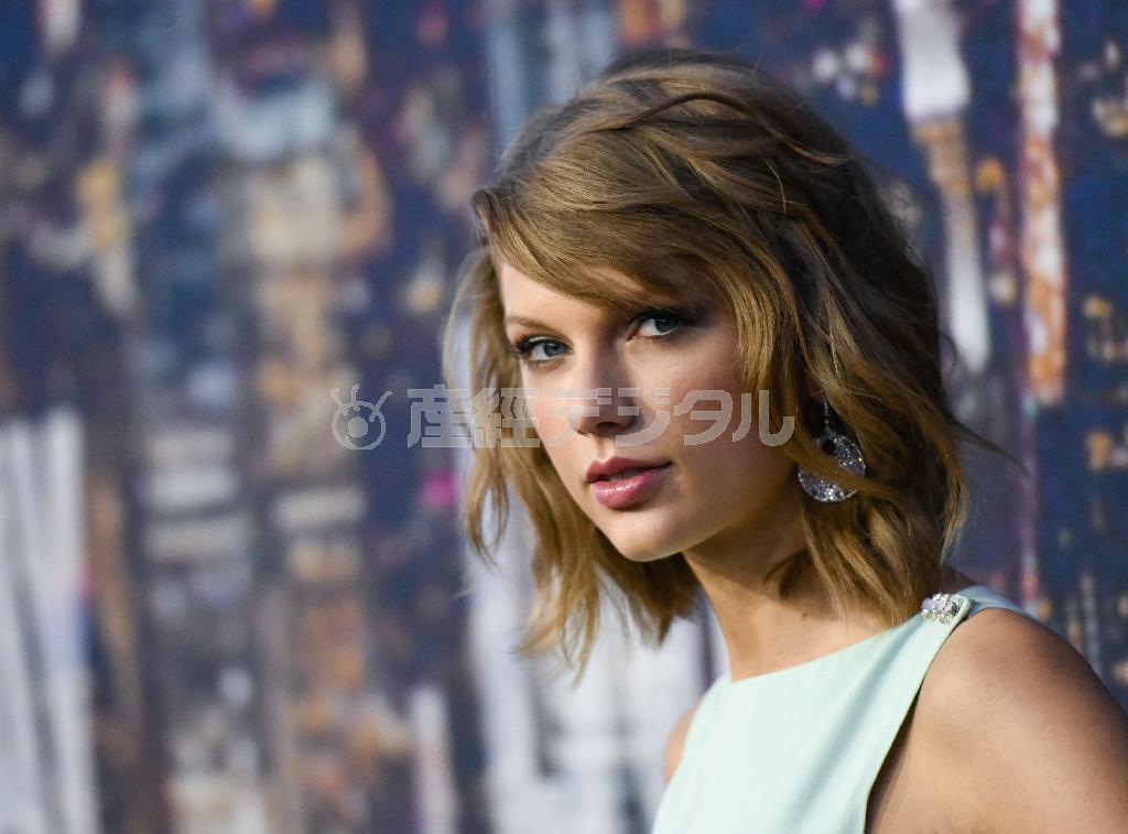 ブログでの公開抗議でアップルを改心させたテイラー・スウィフトさん。文字通り「世界で最も影響力のある女性」の一人であることを証明した＝２０１５年２月１５日、米ニューヨーク（ＡＰ）