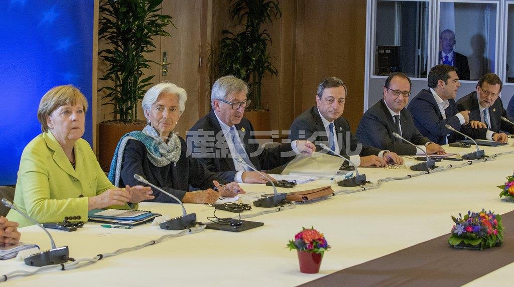 ギリシャ向け金融支援問題を協議するため、６月２２日にベルギー・首都ブリュッセルで開かれたユーロ圏の緊急首脳会議＝２０１５年（ロイター）