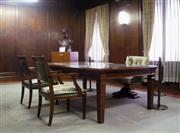 マッカーサーの執務室だった部屋（第一生命保険提供）